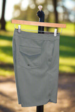 Load image into Gallery viewer, Zula Solid Performance 18.5" Board Short
