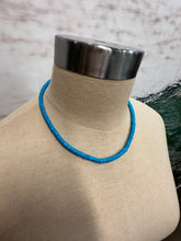 Load image into Gallery viewer, Shell Bead Necklace
