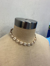 Load image into Gallery viewer, String Shell Bead Necklace
