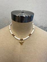 Load image into Gallery viewer, Beaded Shell Sharks Tooth Necklace