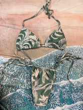 Load image into Gallery viewer, Verde Reversible top