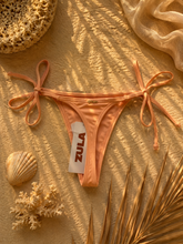 Load image into Gallery viewer, Zula One Size Bikini Bottoms
