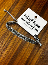 Load image into Gallery viewer, Crystal Beads Bracelet
