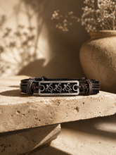Load image into Gallery viewer, Men's Leather Bracelet
