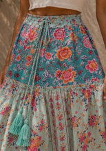 Load image into Gallery viewer, Positano Maxi Skirt
