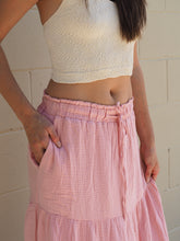 Load image into Gallery viewer, Textured Halter Back Crop Top
