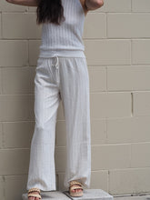 Load image into Gallery viewer, Pinstripe Linen Pants
