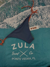 Load image into Gallery viewer, Zula solid reversible tie side bottom
